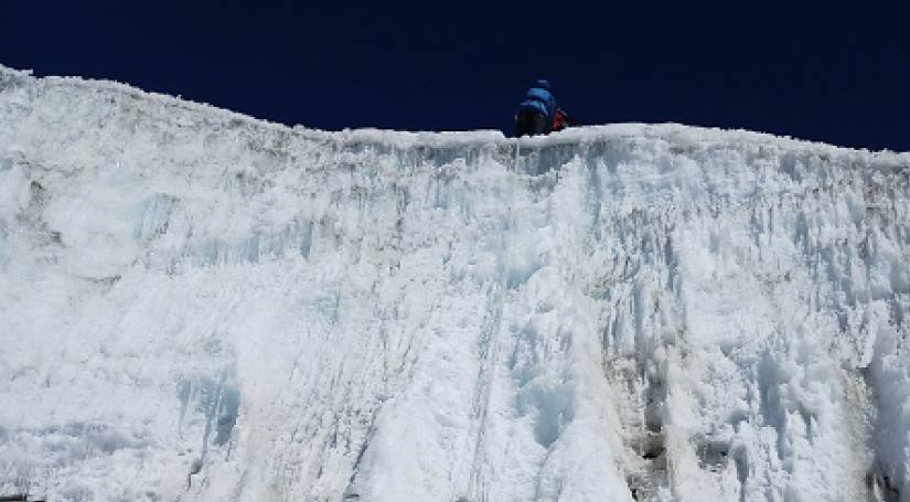 Climb Lobouche East - 6119m